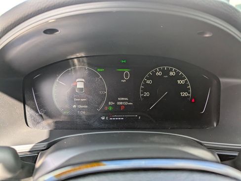 Used 2025 Honda Civic Sport image 30