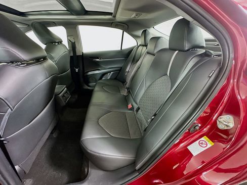 Used 2018 Toyota Camry XSE image 24