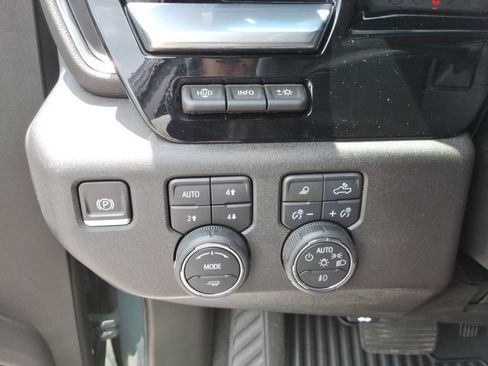 Certified 2025 Chevrolet Silverado 2500 LTZ w/ Trail Boss Package AWD/4WD image 39