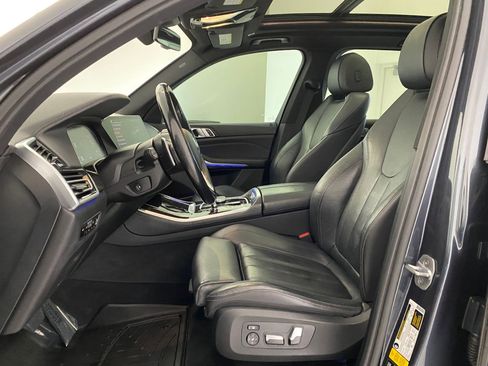 Used 2019 BMW X5 xDrive40i w/ Premium Package 2 image 4