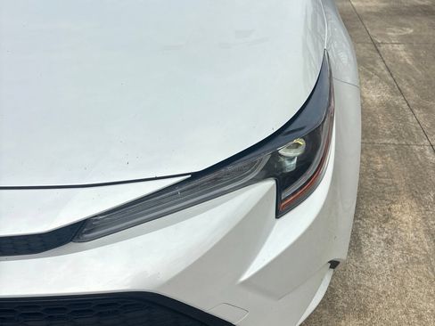 Used 2022 Toyota Corolla LE FWD image 19