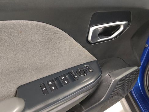 Used 2025 Kia K4 EX image 27