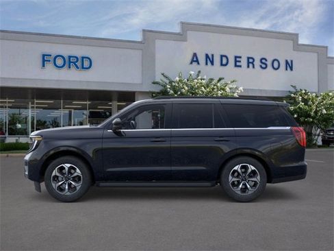 New 2026 Ford Expedition Active image 3