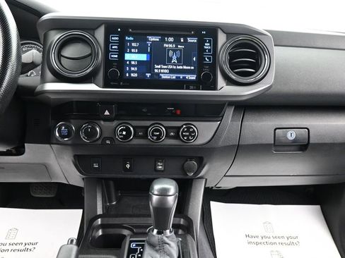 Used 2016 Toyota Tacoma TRD Sport w/ Towing Package image 22