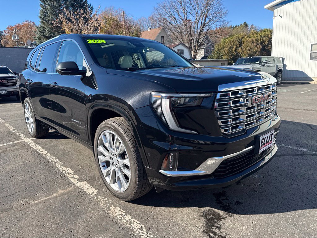 Used 2024 GMC Acadia Denali w/ Super Cruise Package AWD/4WD image 3