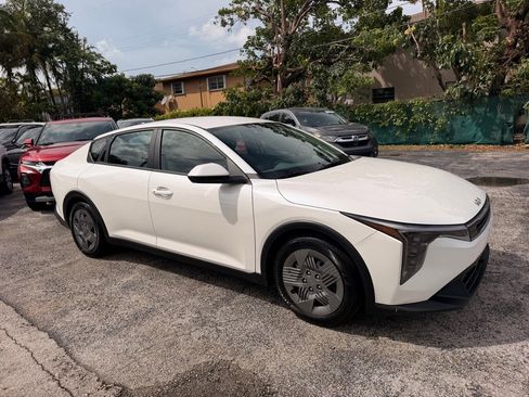 Used 2025 Kia K4 FWD image 6