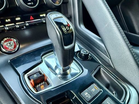 Used 2015 Jaguar F-TYPE S image 34