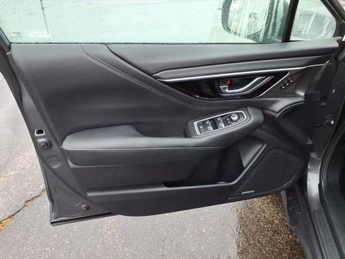 Used 2024 Subaru Outback Limited image 27
