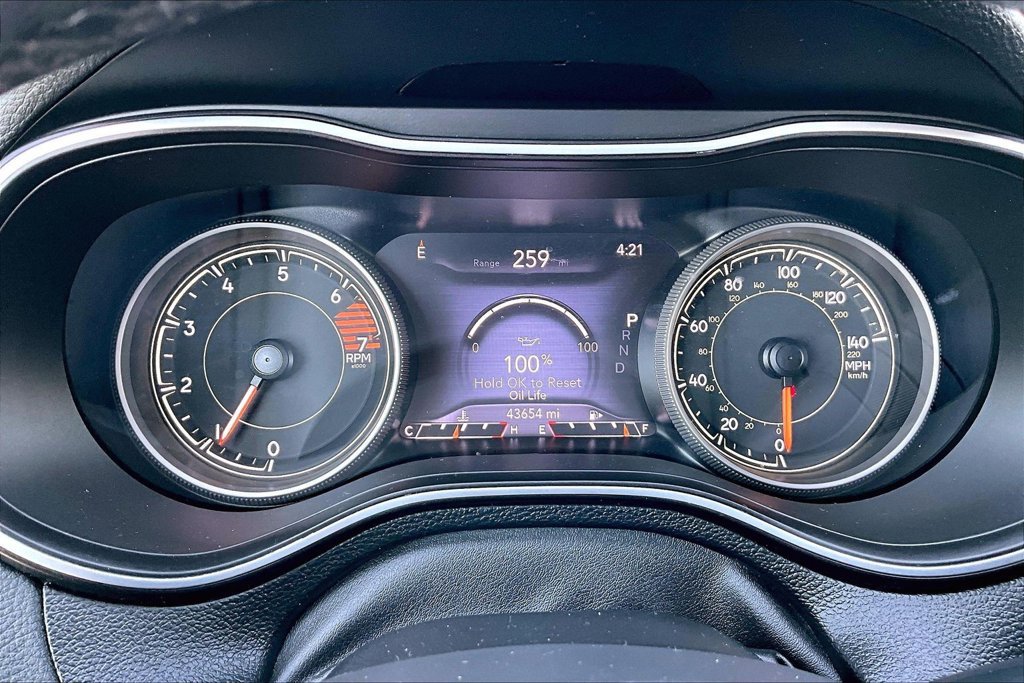 Used 2023 Jeep Cherokee Altitude Lux AWD/4WD image 26