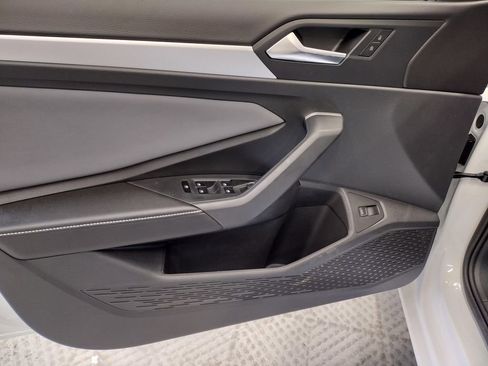 New 2026 Volkswagen Jetta SE image 16