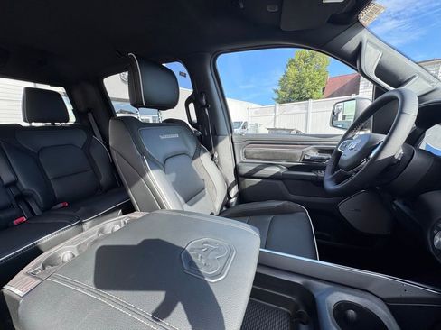 New 2026 RAM 1500 Laramie AWD/4WD image 21