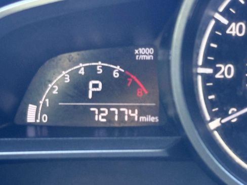 Used 2017 MAZDA MAZDA3 Sport FWD image 37