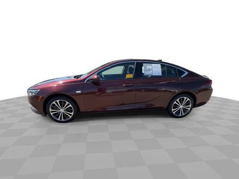 Certified 2018 Buick Regal Essence w/ Driver Confidence Package #1 AWD/4WD image 5