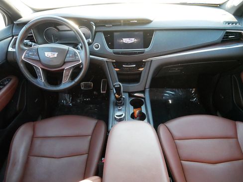 Certified 2023 Cadillac XT5 Sportv w/ LPO, Floor Liner Package image 10