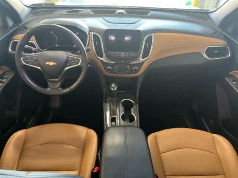 Used 2020 Chevrolet Equinox Premier image 7