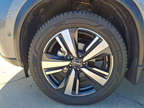 Used 2023 Nissan Rogue Platinum w/ Platinum Premium Package image 28