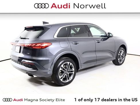 Used 2025 Audi Q5 2.0T Premium Plus w/ Premium Plus image 18
