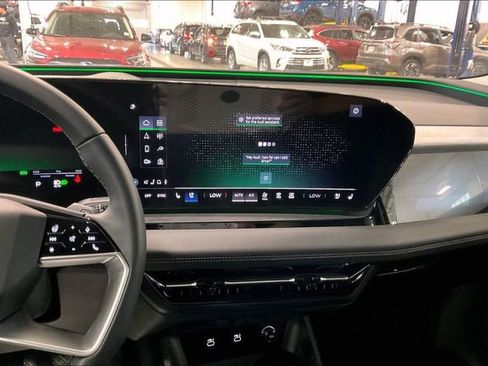 Used 2025 Audi Q6 e-tron Prestige AWD/4WD image 6