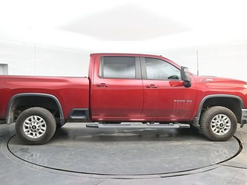 Used 2022 Chevrolet Silverado 2500 LT w/ Convenience Package AWD/4WD image 15