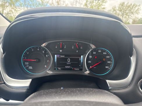 Used 2018 Chevrolet Traverse LT w/ LPO, Floor Liner Package FWD image 16