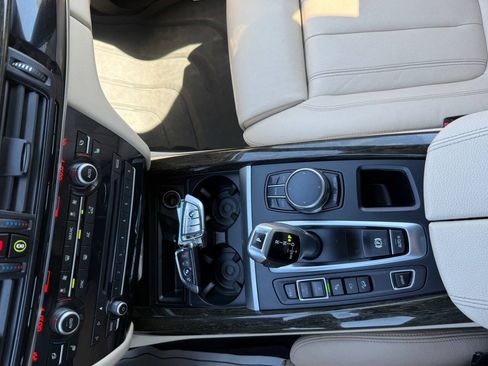 Used 2017 BMW X5 xDrive40e AWD/4WD image 24