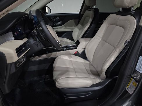 New 2026 Lincoln Corsair Premiere image 20