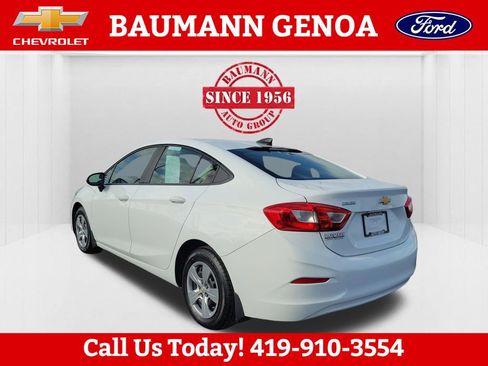 Used 2016 Chevrolet Cruze LS FWD image 8