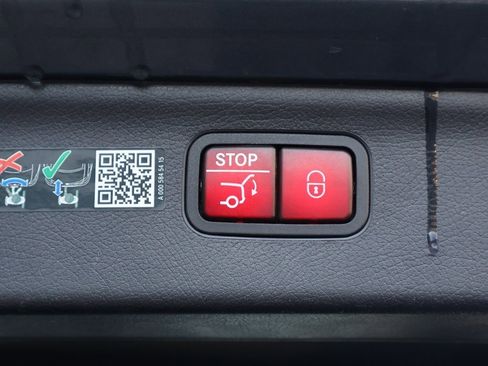 Certified 2023 Mercedes-Benz EQS 580 4MATIC SUV image 18