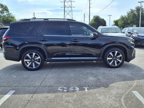 Used 2025 Honda Pilot Touring image 25