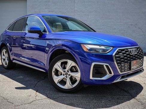 Used 2023 Audi Q5 2.0T Premium Plus w/ Premium Plus Package AWD/4WD image 9