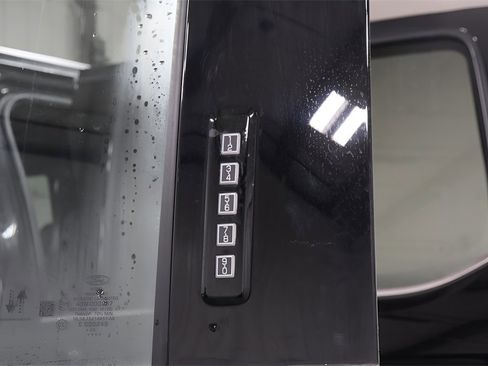 Used 2024 Ford F450 King Ranch w/ Chrome Package image 39