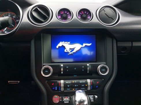 Used 2019 Ford Mustang GT Premium w/ GT Performance Package RWD image 21
