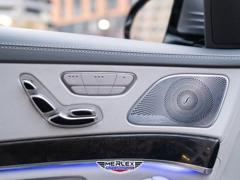 Used 2015 Mercedes-Benz S 550 Sedan w/ Sport Package w/ Sport Package image 44