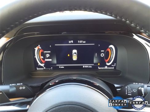 Certified 2024 Nissan Pathfinder Platinum w/ Black Appearance Package image 18