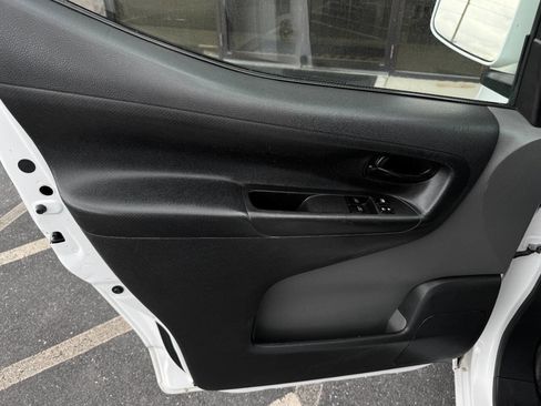 Used 2021 Nissan NV200 SV w/ Back Door Glass Package image 40