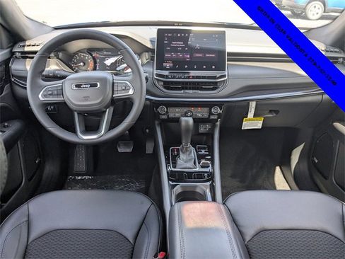 New 2025 Jeep Compass Latitude w/ Sun & Sound Group image 14