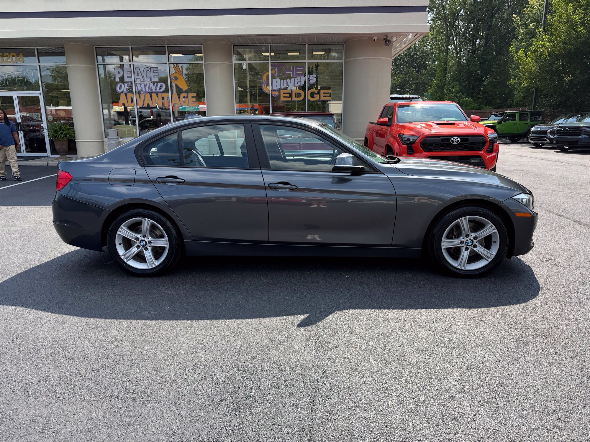 Used 2013 BMW 328i xDrive Sedan AWD/4WD image 7