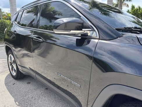 Used 2018 Jeep Compass Limited w/ Navigation Group AWD/4WD image 11