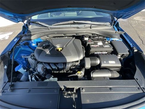 Used 2018 Hyundai Elantra GT image 13