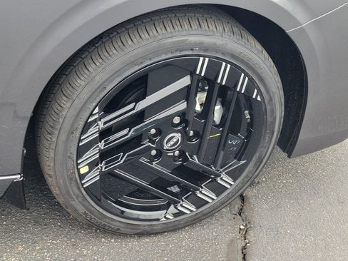 New 2026 Nissan Sentra SR w/ Floor Mat Package FWD image 3
