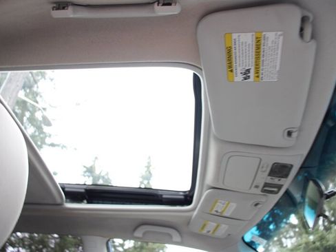 Used 2012 Subaru Forester 2.5X Premium w/ All-Weather Pkg image 9