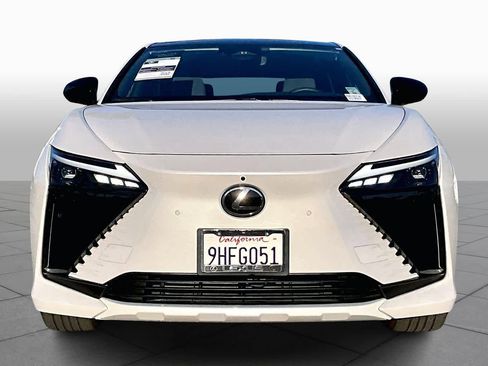 Used 2023 Lexus RZ 450e Premium w/ Accessory Package (Z1) image 3