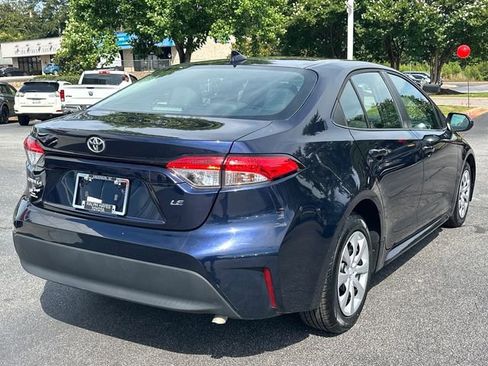 Used 2023 Toyota Corolla LE FWD image 3