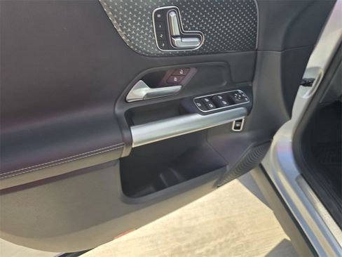 Used 2025 Mercedes-Benz GLA 250 image 22