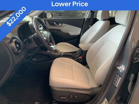 Certified 2023 Hyundai Kona SEL w/ Convenience Package AWD/4WD image 3