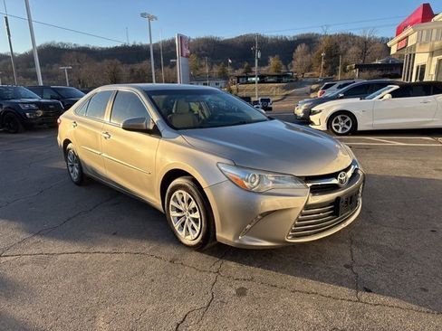 Used 2017 Toyota Camry LE w/ Protection Package (Q2) image 2