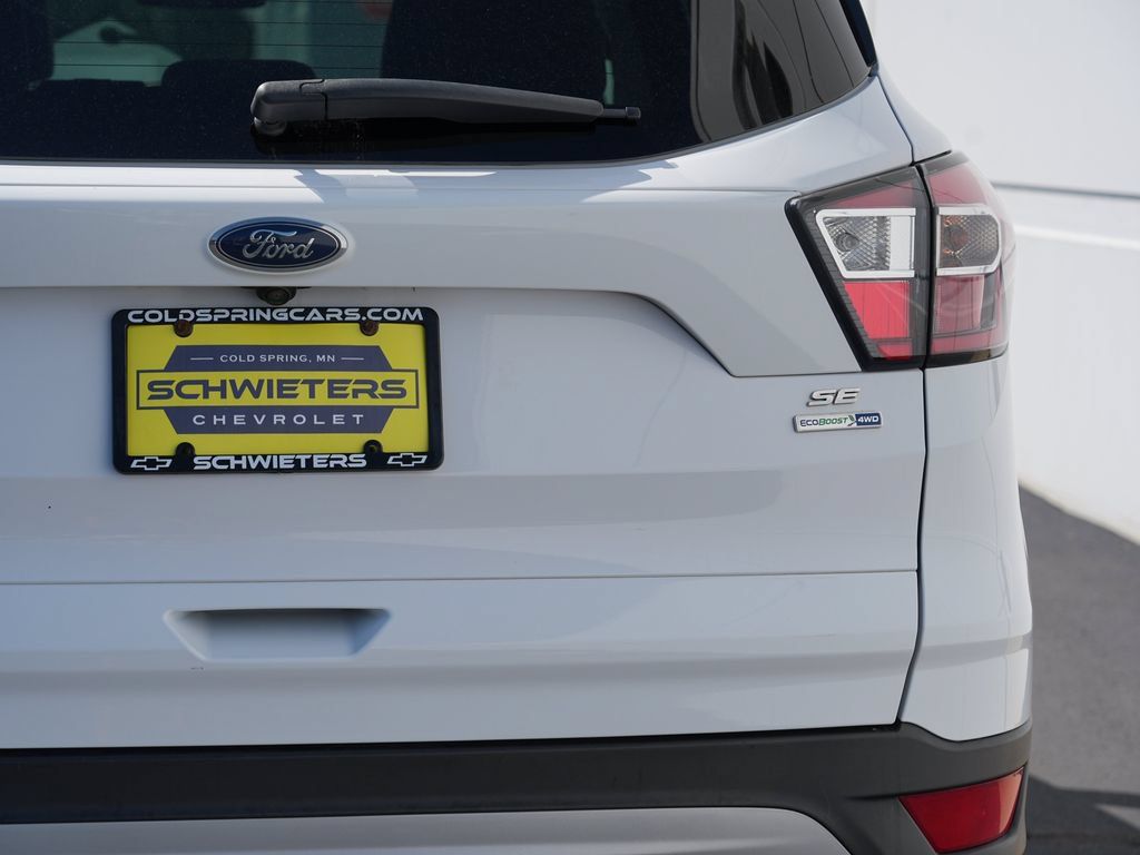 Used 2017 Ford Escape SE AWD/4WD image 10