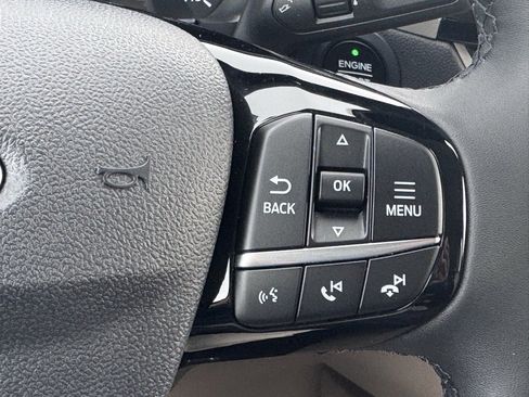 Used 2022 Ford Escape SEL image 9