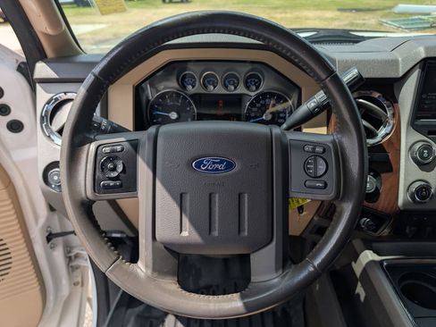 Used 2016 Ford F250 Lariat w/ Chrome Package image 14