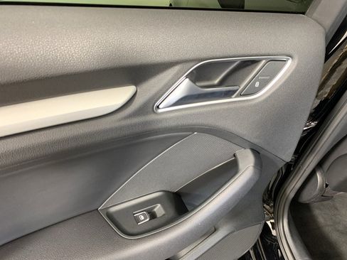 Used 2017 Audi A3 2.0T Premium image 33